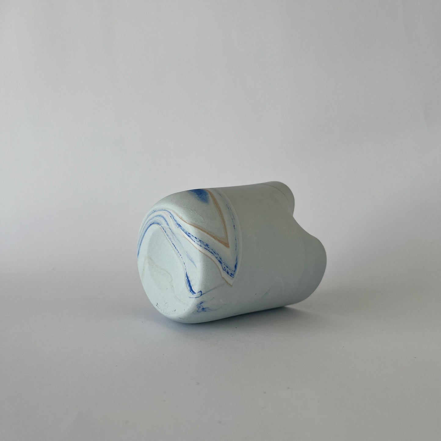 Egg mug grip