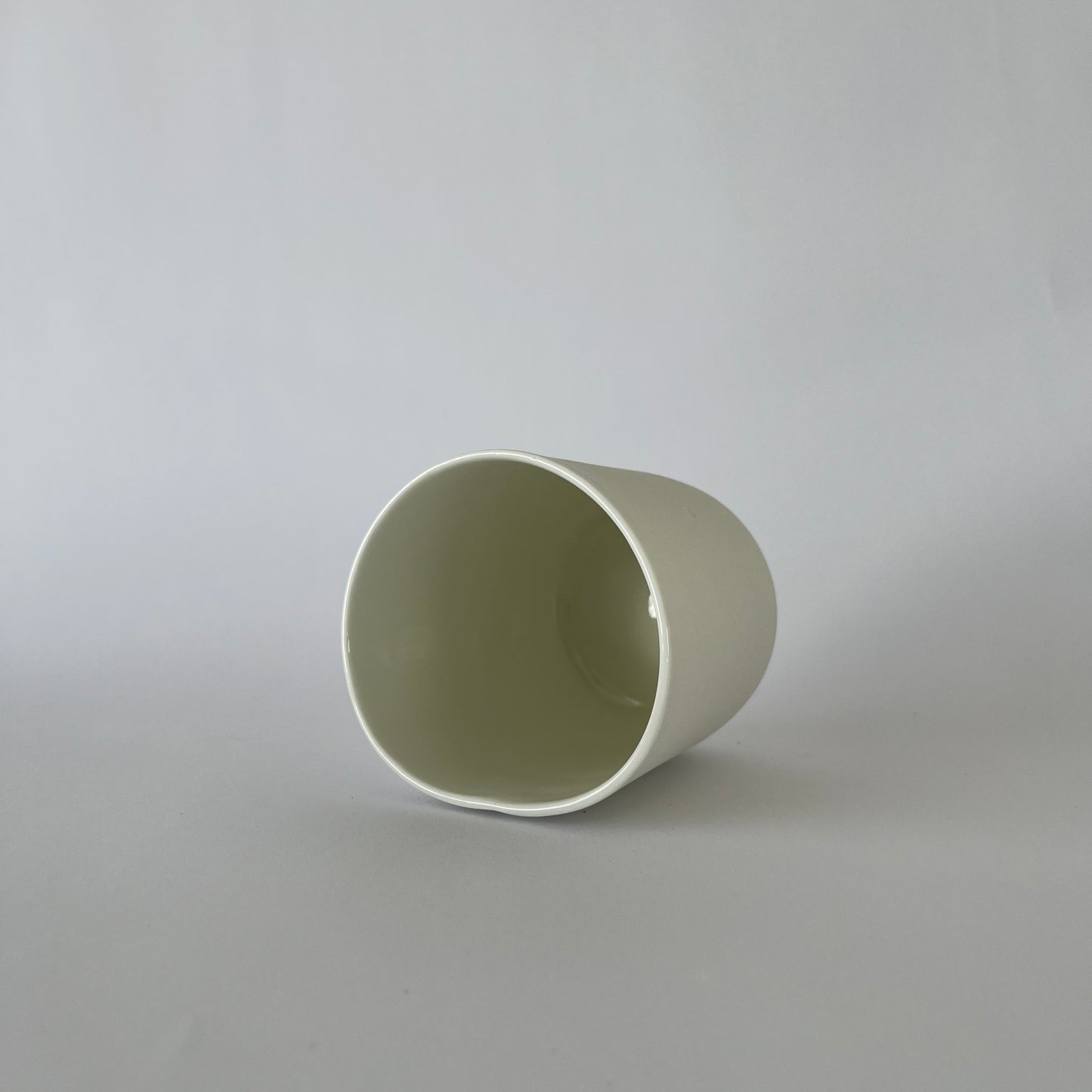 Egg mug grip