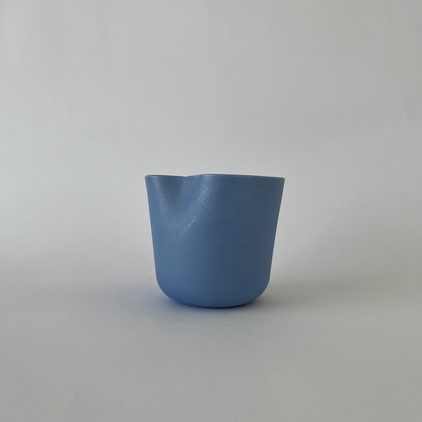 Hill mug curve