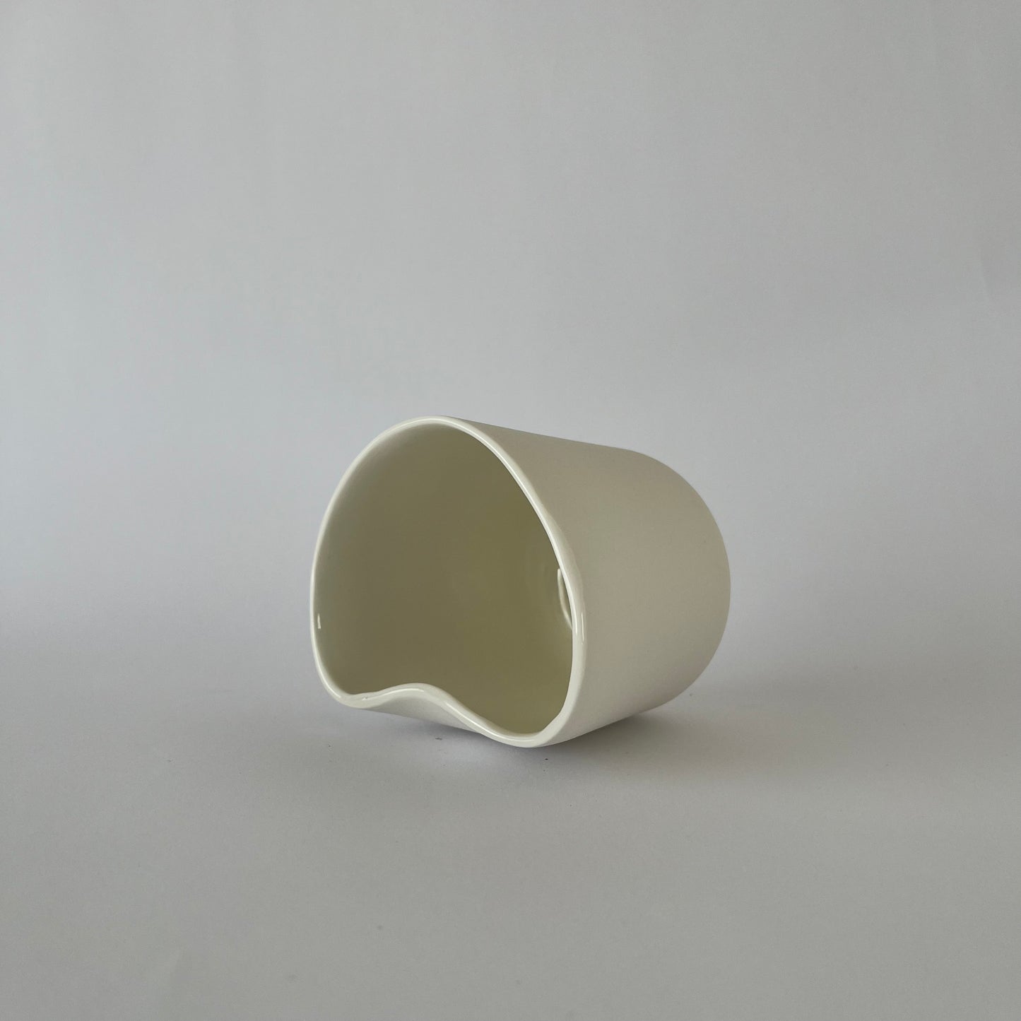 Hill mug curve